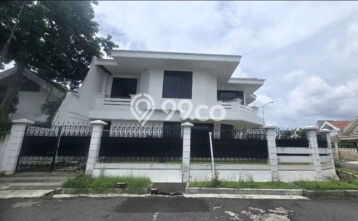 Rumah Elit Modern Siap Huni di Dharma Husada Surabaya Rumah Elit Modern Siap Huni di Dharma Husada Surabaya