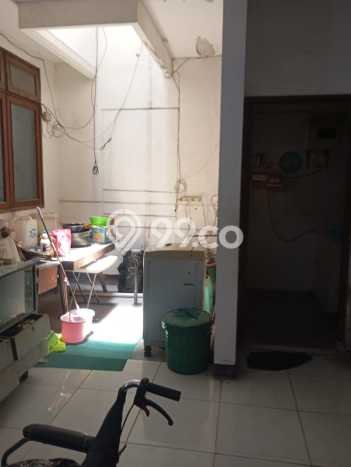 Siap Huni Rumah Mewah 4 Kamar di Wiyung Dekat ke Mana Saja Siap Huni Rumah Mewah 4 Kamar di Wiyung Dekat ke Mana Saja