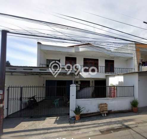 Dijual Rumah Premium dengan Fasilitas Sekitar Komplit di Wonocolo, Surabaya Dijual Rumah Premium dengan Fasilitas Sekitar Komplit di Wonocolo, Surabaya