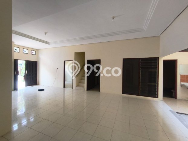 Jual Rumah Eksklusif 4 KT di Raya Darmo, Surabaya Jual Rumah Eksklusif 4 KT di Raya Darmo, Surabaya