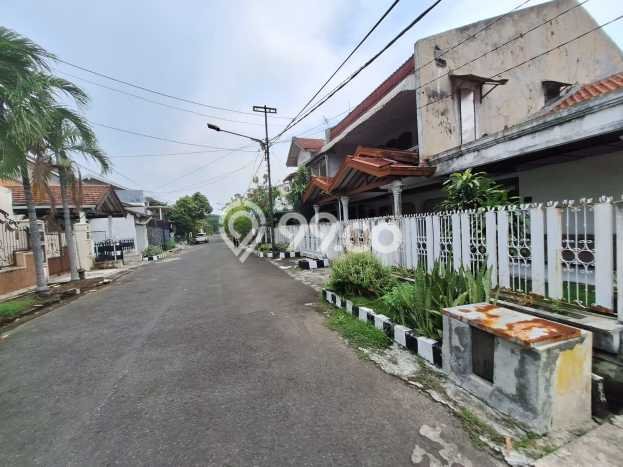 Rumah Modern Cantik 3 Kamar Bisa Langsung Pindah di Rungkut Rumah Modern Cantik 3 Kamar Bisa Langsung Pindah di Rungkut