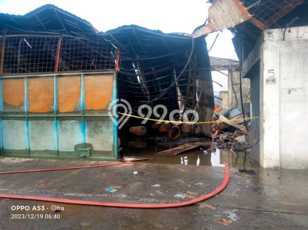 Gudang Bagus Dijual LB 100m2 Lokasi Strategis Surabaya Area Cocok untuk Bisnis Gudang Bagus Dijual LB 100m2 Lokasi Strategis Surabaya Area Cocok untuk Bisnis