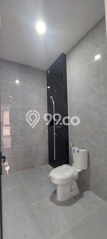 Jual Rumah Eksklusif 3 KT di Cilangkap, Jakarta Timur Jual Rumah Eksklusif 3 KT di Cilangkap, Jakarta Timur