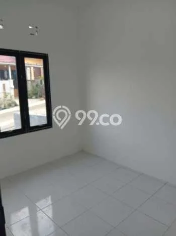 Rumah Mewah dengan 2 Kamar Tidur di Lingkungan Asri Karang Joang, Balikpapan Rumah Mewah dengan 2 Kamar Tidur di Lingkungan Asri Karang Joang, Balikpapan