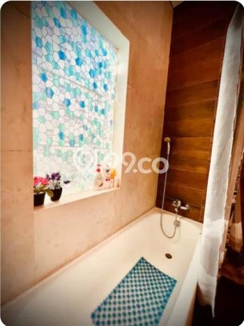 Vila Kawasan , Area 190m2m², Akses Mudah Pusat Kota Vila Kawasan , Area 190m2m², Akses Mudah Pusat Kota