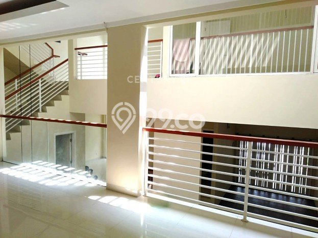 Dijual Rumah Mewah Elegan Dengan View Cantik di Bintaro, Tangerang Selatan Dijual Rumah Mewah Elegan Dengan View Cantik di Bintaro, Tangerang Selatan