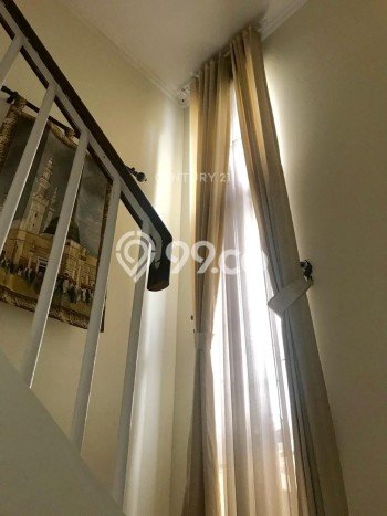 Jual Rumah Mewah Elegan Dengan View Cantik di BSD City, Tangerang Jual Rumah Mewah Elegan Dengan View Cantik di BSD City, Tangerang