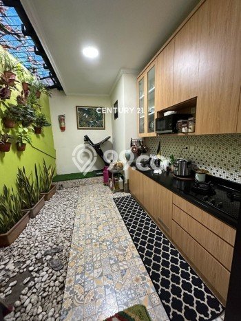 Rumah Eksklusif Siap Huni LT 167m2 di Ciputat, Tangerang Selatan Rumah Eksklusif Siap Huni LT 167m2 di Ciputat, Tangerang Selatan