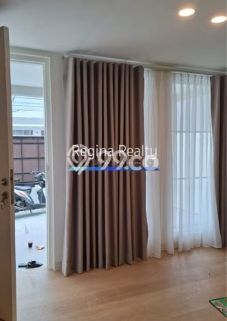 Ready to Use! Premium House LT 650m2 Desain Modern di Kuningan Ready to Use! Premium House LT 650m2 Desain Modern di Kuningan