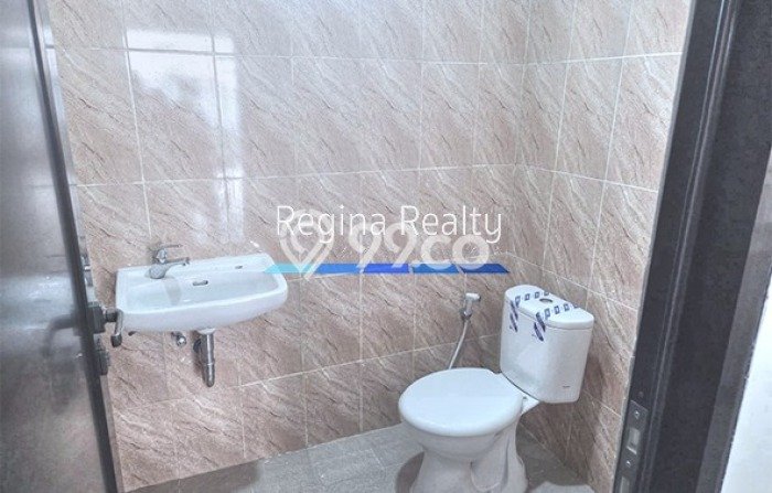 Unit Ruko Dijual di Jatinegara Jakarta Timur Luas Tanah 375m2, Luas Bangunan 900m2 Unit Ruko Dijual di Jatinegara Jakarta Timur Luas Tanah 375m2, Luas Bangunan 900m2