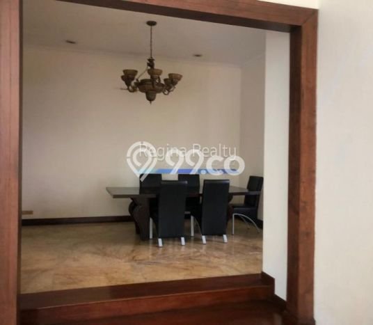 Ready to Use! Premium House LT 650m2 Desain Modern di Kuningan Ready to Use! Premium House LT 650m2 Desain Modern di Kuningan