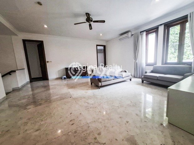 Rumah area Pondok Indah, Area Asri, 4 KT Rumah area Pondok Indah, Area Asri, 4 KT