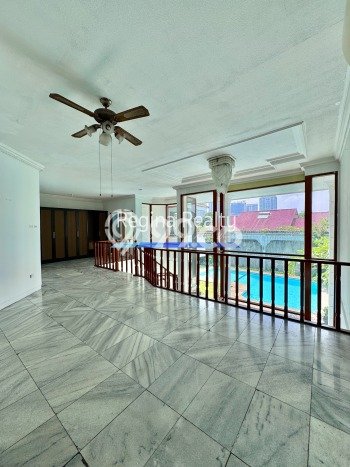 Hunian Elit LB 800m2 Siap Pakai Desain Elegan di Cipete, Jakarta Selatan Hunian Elit LB 800m2 Siap Pakai Desain Elegan di Cipete, Jakarta Selatan