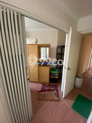 Dijual Apartemen 3 KT & 3 KM di Jakarta Selatan Area Strategis Dijual Apartemen 3 KT & 3 KM di Jakarta Selatan Area Strategis