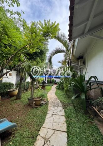 Dijual Rumah Mewah Megah Dengan View Cantik di Tanah Kusir, Jakarta Selatan Dijual Rumah Mewah Megah Dengan View Cantik di Tanah Kusir, Jakarta Selatan