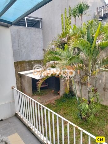 Rumah Mewah LB 265m2 Siap Huni Desain Elegan di Cibubur, Jakarta Timur Rumah Mewah LB 265m2 Siap Huni Desain Elegan di Cibubur, Jakarta Timur