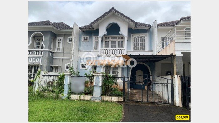 For Sale Hunian Rumah Terawat 3 KT di Legenda Wisata, Jakarta Timur For Sale Hunian Rumah Terawat 3 KT di Legenda Wisata, Jakarta Timur