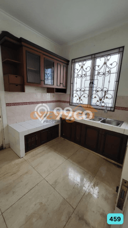 Rumah Sewa Jakarta Timur LT 300m2 LB 282m2 Area Kota Wisata Rumah Sewa Jakarta Timur LT 300m2 LB 282m2 Area Kota Wisata
