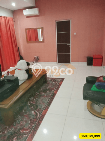 Dijual Rumah Luas Elegan Dengan View Eksklusif di Kota Wisata, Jakarta Timur Dijual Rumah Luas Elegan Dengan View Eksklusif di Kota Wisata, Jakarta Timur