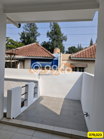 Rumah Nyaman , Area Sejuk - LT 210m2m² Rumah Nyaman , Area Sejuk - LT 210m2m²