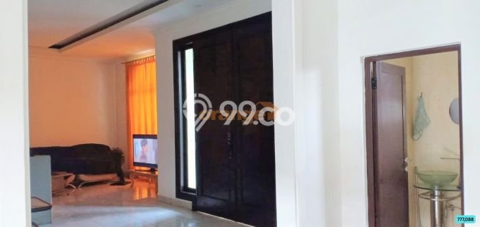 Jual Rumah Mewah Elegan Dengan View Cantik di Kota Wisata, Jakarta Timur Jual Rumah Mewah Elegan Dengan View Cantik di Kota Wisata, Jakarta Timur