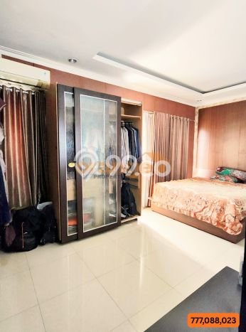 Ready to Use! Luxury House LT 200m2 Desain Elegan di Cibubur Ready to Use! Luxury House LT 200m2 Desain Elegan di Cibubur