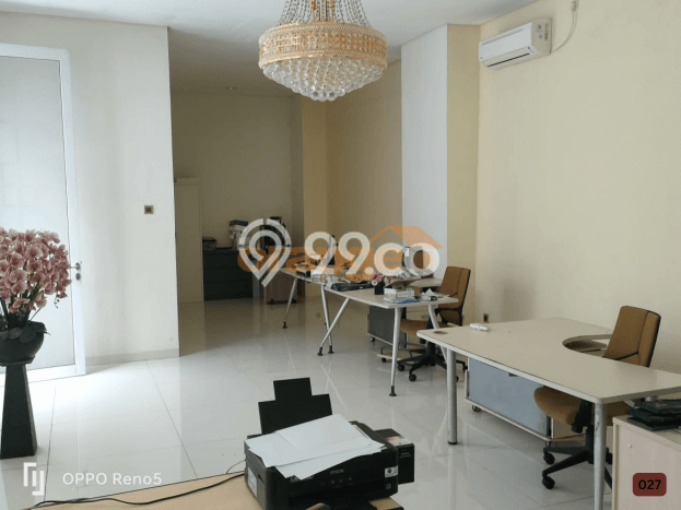 Ready to Use! Premium House LT 495m2 Desain Elegan di Kota Wisata Ready to Use! Premium House LT 495m2 Desain Elegan di Kota Wisata