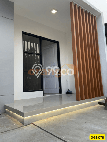 Jual Rumah Eksklusif 2 KT di Kota Wisata, Jakarta Timur Jual Rumah Eksklusif 2 KT di Kota Wisata, Jakarta Timur