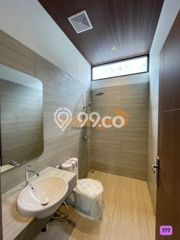 Rumah Luxury Modern Siap Huni di Legenda Wisata Jakarta Timur Rumah Luxury Modern Siap Huni di Legenda Wisata Jakarta Timur