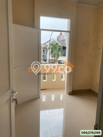 Dijual Rumah Modern 4 KT di Kota Wisata, Jakarta Timur Dijual Rumah Modern 4 KT di Kota Wisata, Jakarta Timur