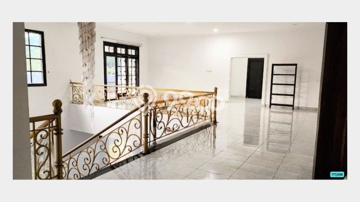 Rumah Luxury Modern Siap Huni di Kota Wisata Jakarta Timur Rumah Luxury Modern Siap Huni di Kota Wisata Jakarta Timur
