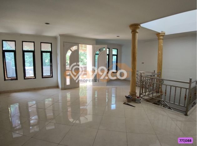Dijual Hunian Rumah Nyaman 6 Kamar di Kota Wisata, Jakarta Timur Dijual Hunian Rumah Nyaman 6 Kamar di Kota Wisata, Jakarta Timur