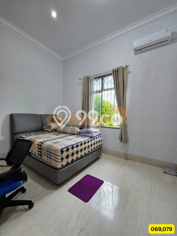 Rumah Luxury Modern Siap Huni di Legenda Wisata Jakarta Timur Rumah Luxury Modern Siap Huni di Legenda Wisata Jakarta Timur
