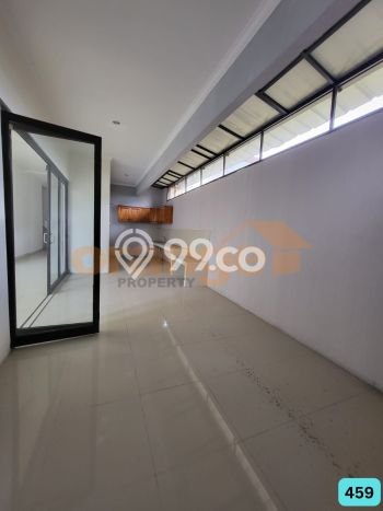 Ready to Use! Luxury House LT 329m2 Desain Modern di Kota Wisata Ready to Use! Luxury House LT 329m2 Desain Modern di Kota Wisata