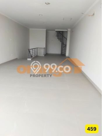 LOKASI STRATEGIS! Ruko Disewakan Kawasan Kota Wisata, Luas 234m2m², Lokasi Niaga LOKASI STRATEGIS! Ruko Disewakan Kawasan Kota Wisata, Luas 234m2m², Lokasi Niaga