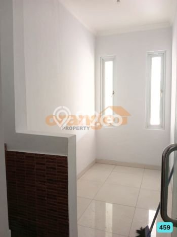 Rumah Modern 5 KT di Kota Wisata Jakarta Timur Unfurnished Rumah Modern 5 KT di Kota Wisata Jakarta Timur Unfurnished