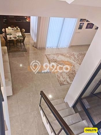 Rumah Elit Modern Tanpa Renovasi di Kota Wisata Jakarta Timur Rumah Elit Modern Tanpa Renovasi di Kota Wisata Jakarta Timur