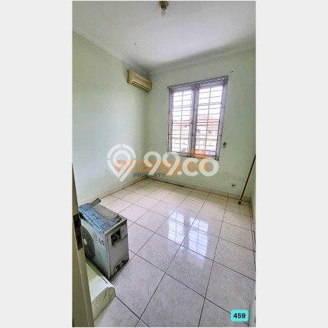 Disewakan! Rumah 5 Kamar Tidur &
2 Kamar Mandi di Citra Grand, Jakarta Timur Disewakan! Rumah 5 Kamar Tidur &
2 Kamar Mandi di Citra Grand, Jakarta Timur