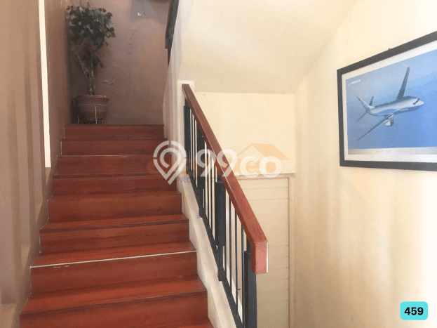 Rumah Elit Modern Tanpa Renovasi di Kota Wisata Jakarta Timur Rumah Elit Modern Tanpa Renovasi di Kota Wisata Jakarta Timur