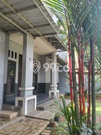 Rumah di Citra Grand, 4 KT, Lingkungan Asri, Luas 300m2m² LB 240m2m² Rumah di Citra Grand, 4 KT, Lingkungan Asri, Luas 300m2m² LB 240m2m²