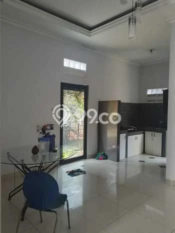 Rumah di Citra Grand, 4 KT, Lingkungan Asri, Luas 300m2m² LB 240m2m² Rumah di Citra Grand, 4 KT, Lingkungan Asri, Luas 300m2m² LB 240m2m²