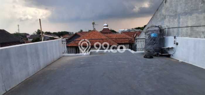 Rumah Luas Asri 4 KT Siap Pakai di BKR Bandung Rumah Luas Asri 4 KT Siap Pakai di BKR Bandung