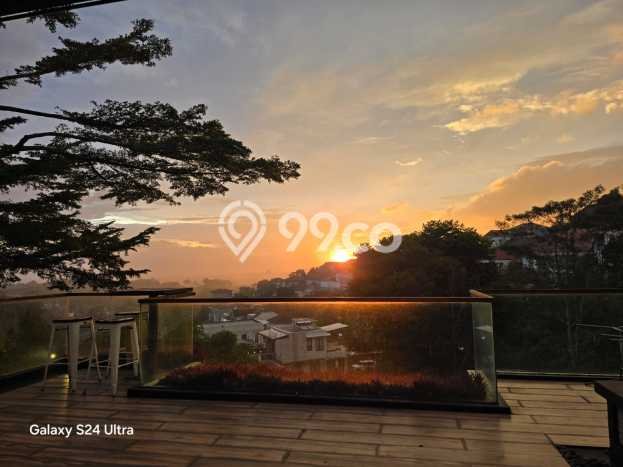 Rumah Elit LB 750m2 Siap Pakai Desain Elegan di Resor Dago Pakar, Bandung Rumah Elit LB 750m2 Siap Pakai Desain Elegan di Resor Dago Pakar, Bandung