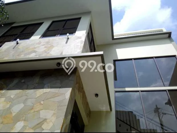 Rumah Kost untuk Dijual di Coblong dengan 12 KT, 14 KM, Luas 320m2 Rumah Kost untuk Dijual di Coblong dengan 12 KT, 14 KM, Luas 320m2