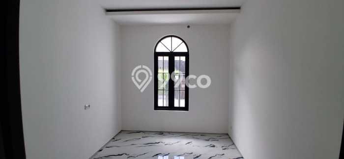 Rumah Luas Asri 4 KT Siap Pakai di BKR Bandung Rumah Luas Asri 4 KT Siap Pakai di BKR Bandung