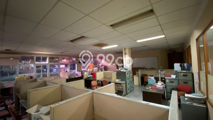 Kantor Dijual di Prime Area Jakarta Selatan Luas 1800m2 Kantor Dijual di Prime Area Jakarta Selatan Luas 1800m2