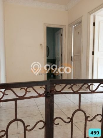 Hunian Mewah LB 255m2 Siap Pakai Desain Elegan di Kota Wisata, Jakarta Timur Hunian Mewah LB 255m2 Siap Pakai Desain Elegan di Kota Wisata, Jakarta Timur