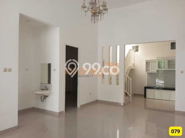 Rumah Modern 3 KT di Kota Wisata Jakarta Timur Unfurnished Rumah Modern 3 KT di Kota Wisata Jakarta Timur Unfurnished