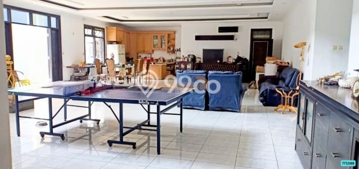 Dijual Rumah Luas Elegan Dengan View Eksklusif di Kota Wisata, Jakarta Timur Dijual Rumah Luas Elegan Dengan View Eksklusif di Kota Wisata, Jakarta Timur