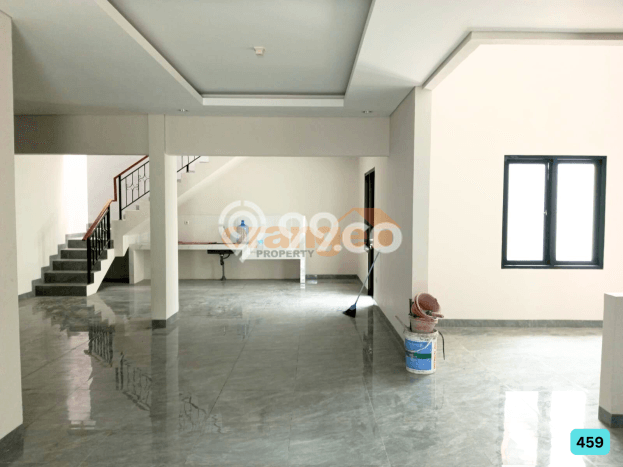 Hunian Mewah LB 250m2 Siap Huni Desain Elegan di Kota Wisata, Jakarta Timur Hunian Mewah LB 250m2 Siap Huni Desain Elegan di Kota Wisata, Jakarta Timur